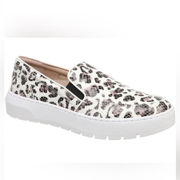 Vionic Dinora Leopard Brow Snake Print Leather Slip-On  Flats with Textured Sole - Picture 1 of 16